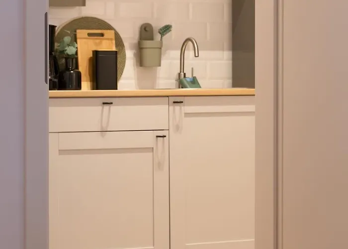 Charming & 1br Ap 2 Balconies -old Town