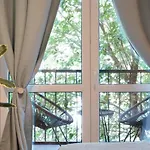 Charming & 1br Ap 2 Balconies -old Town * Bucharest