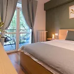 Charming & 1br Ap 2 Balconies -old Town Apartment