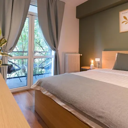 Charming & 1br Ap 2 Balconies -old Town 公寓