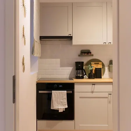 Charming & 1br Ap 2 Balconies -old Town Appartement Boekarest