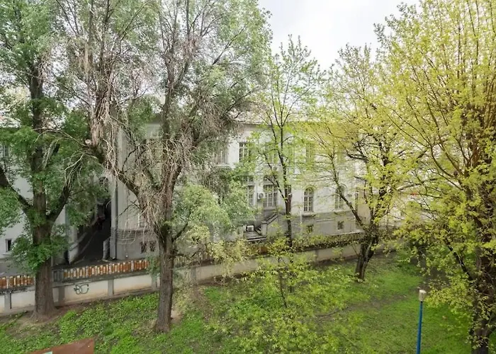 Charming & 1br Ap 2 Balconies -old Town アパート