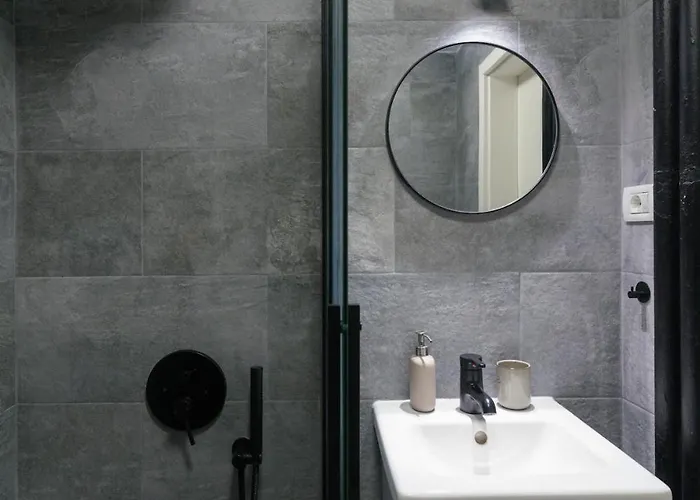 アパート Charming & 1br Ap 2 Balconies -old Town *