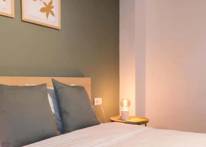 Charming & 1br Ap 2 Balconies -old Town Bukarest