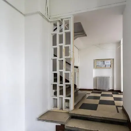 Charming & 1br Ap 2 Balconies -old Town Appartement *