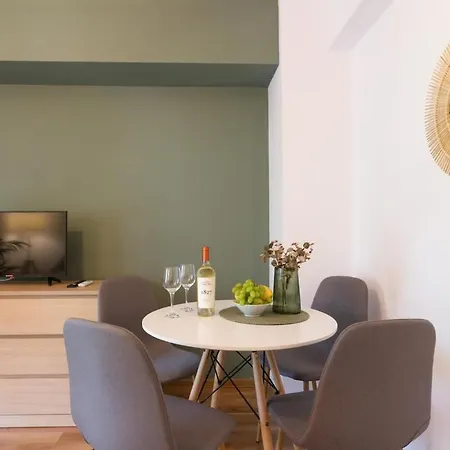 Appartement Charming & 1br Ap 2 Balconies -old Town Bucarest