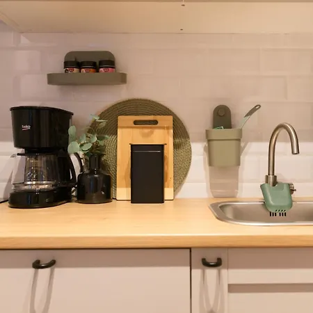 Charming & 1br Ap 2 Balconies -old Town Bucarest