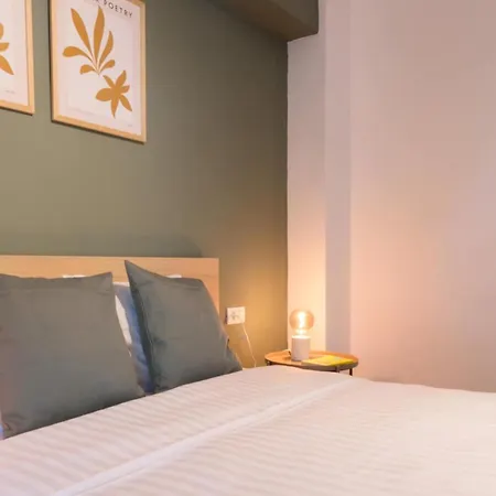 Charming & 1br Ap 2 Balconies -old Town Bucarest